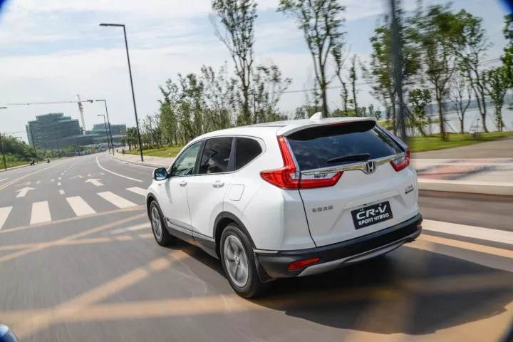 全新一代CR-V 銳?混動領(lǐng)銜，東風(fēng)Honda榮耀亮相武漢車展